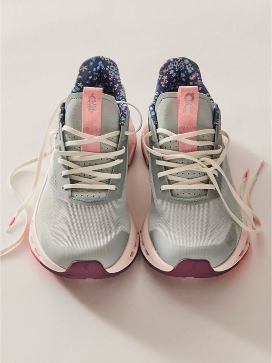 On Running Shoes - FP Movement x On Cloudnova Form 2 Sneakers